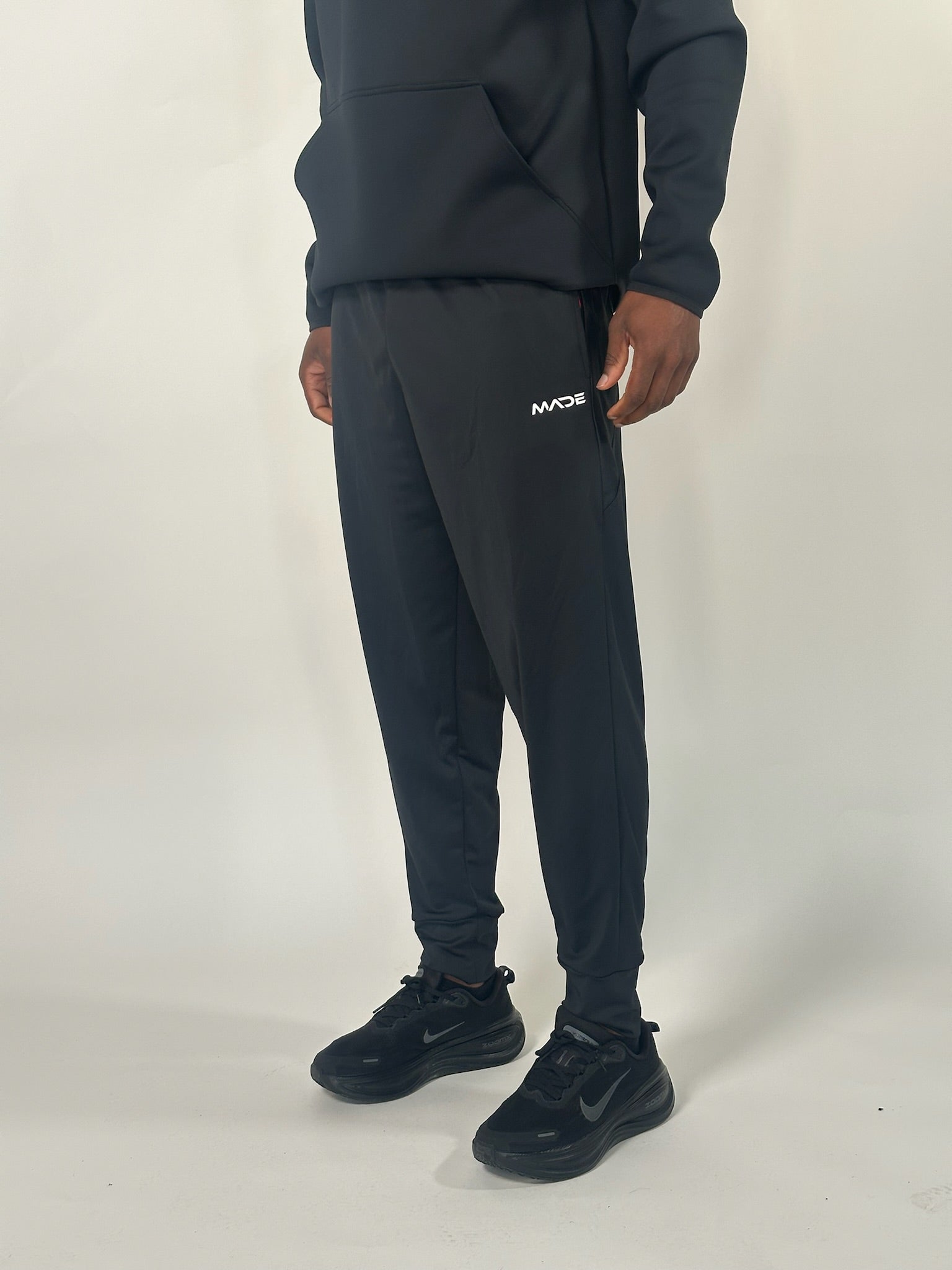 MADE JOGGERS