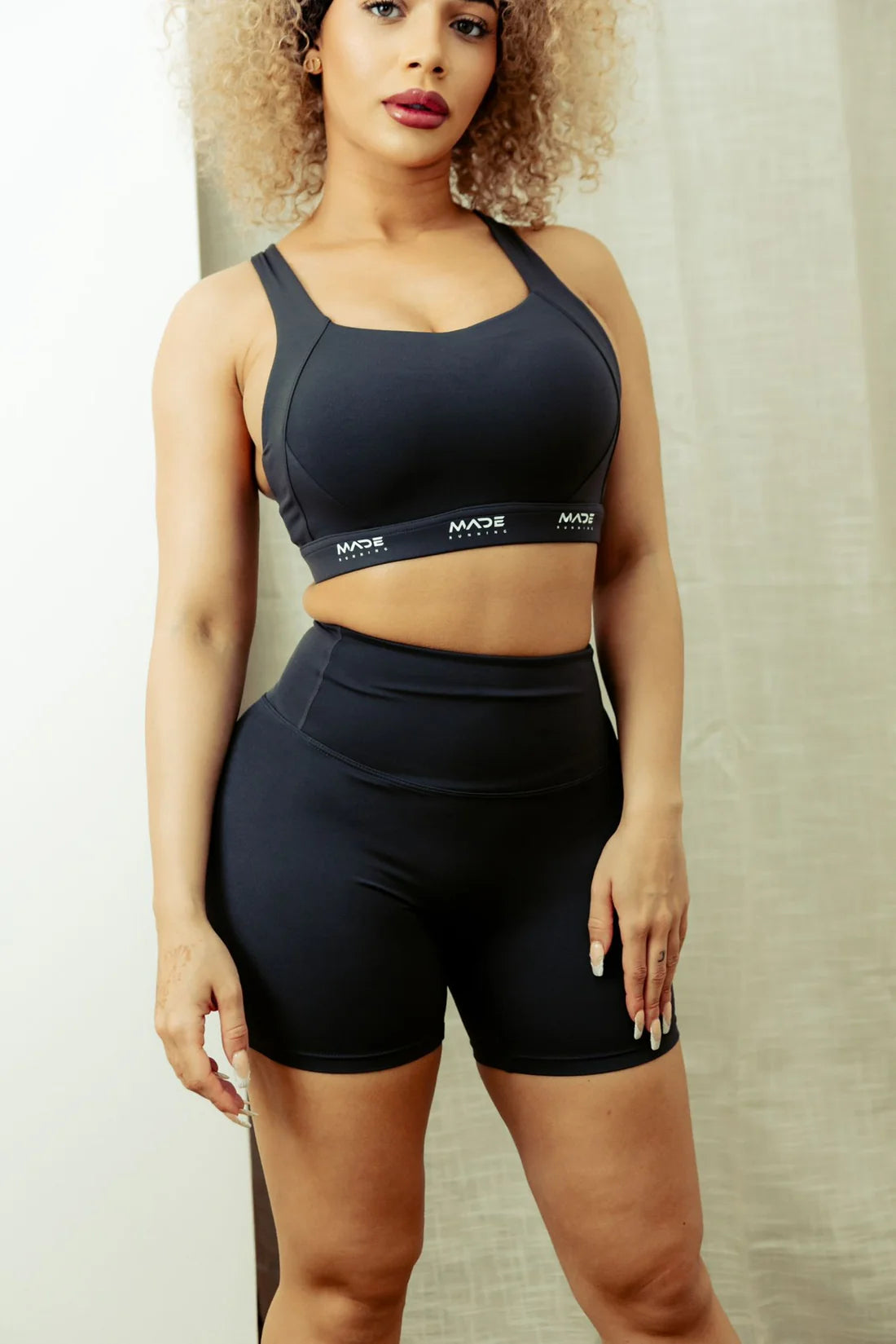 High waisted plain shorts