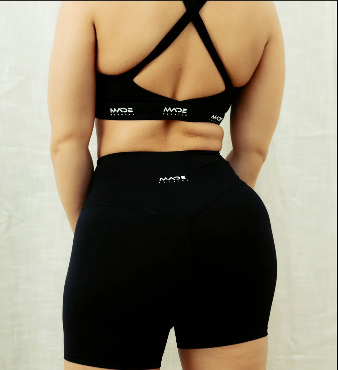 High waisted plain shorts